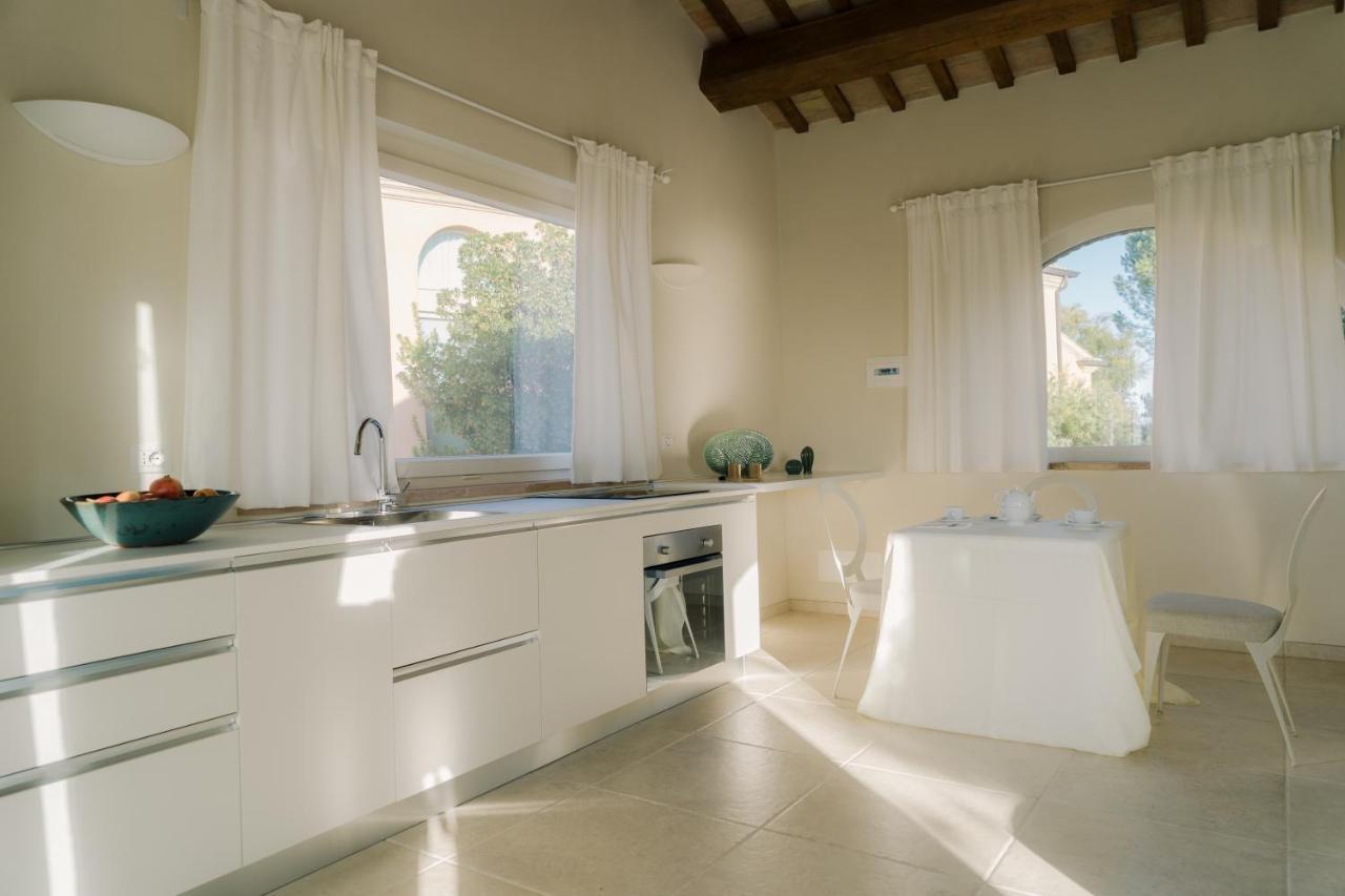 Nontiscordardime B&B Villa Agriturismo チヴィタノーヴァ・マルケ エクステリア 写真
