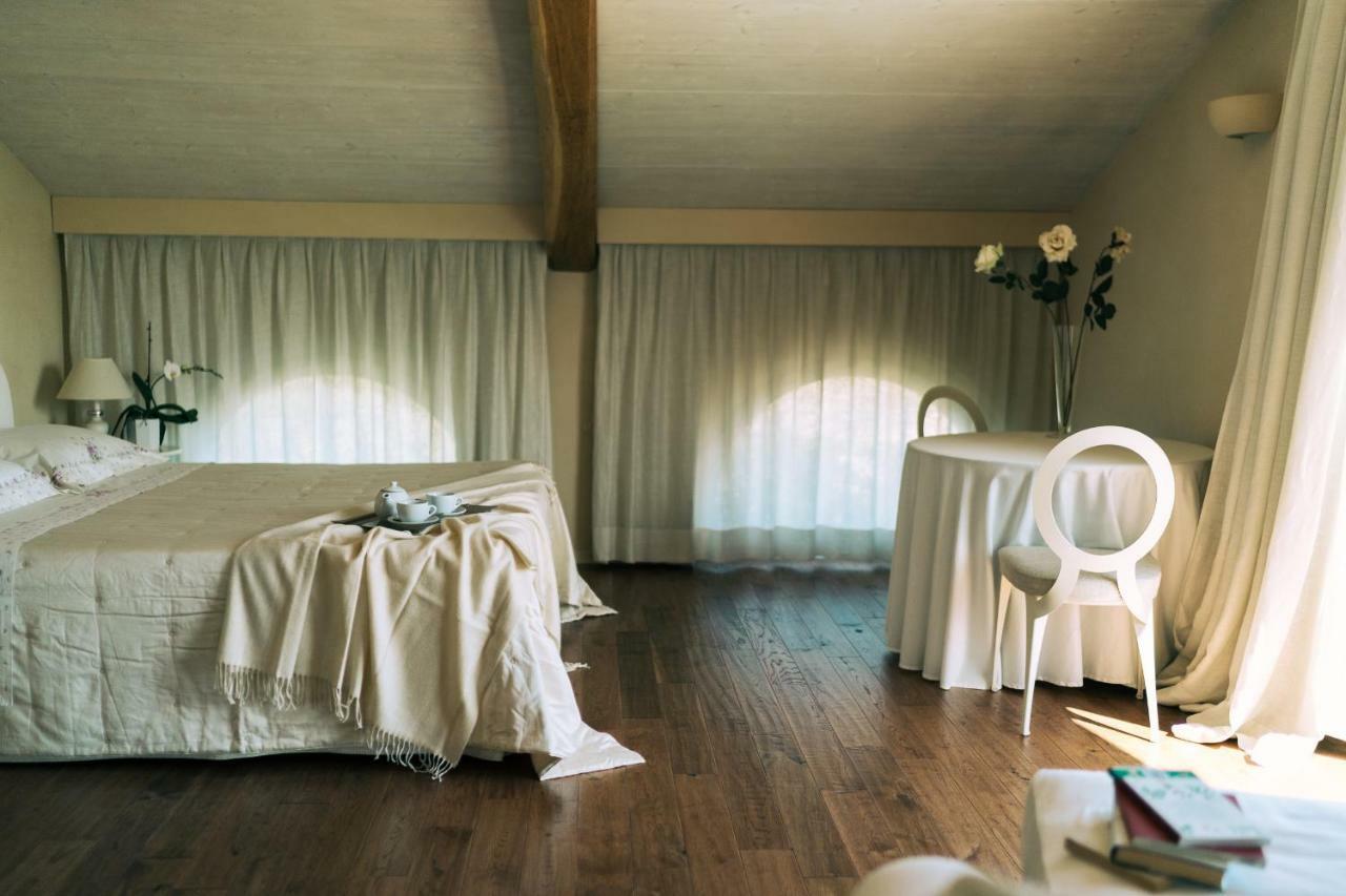 Nontiscordardime B&B Villa Agriturismo チヴィタノーヴァ・マルケ エクステリア 写真