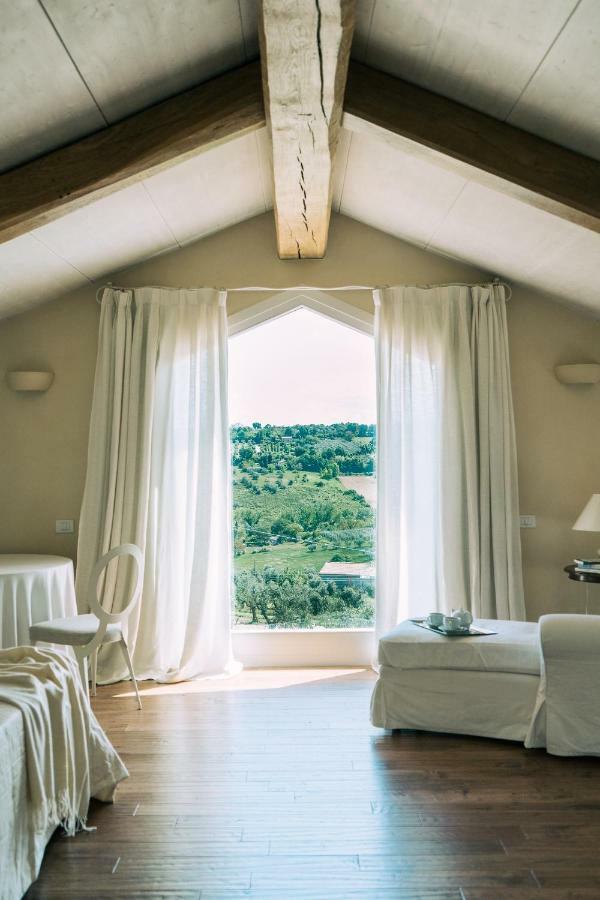 Nontiscordardime B&B Villa Agriturismo チヴィタノーヴァ・マルケ エクステリア 写真