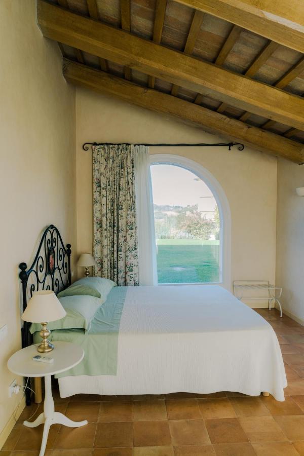 Nontiscordardime B&B Villa Agriturismo チヴィタノーヴァ・マルケ エクステリア 写真