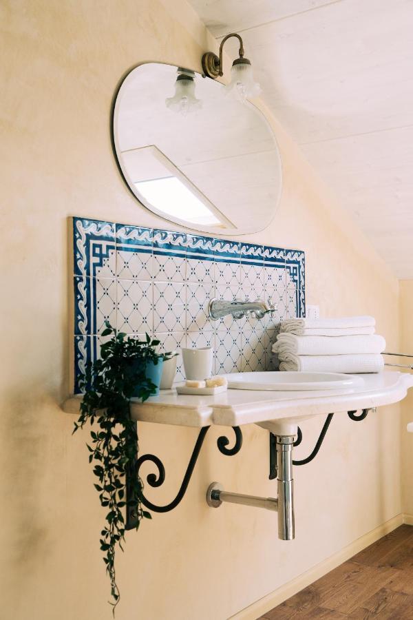 Nontiscordardime B&B Villa Agriturismo チヴィタノーヴァ・マルケ エクステリア 写真